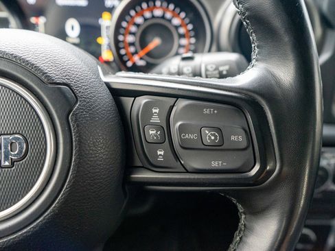Used 2023 Jeep Wrangler Unlimited Sport AWD/4WD image 25