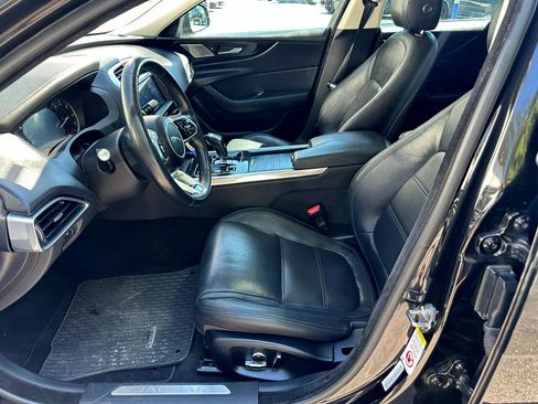 Used 2020 Jaguar XE S image 23