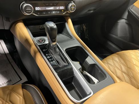 Used 2022 Nissan Sentra SV w/ SV Premium Package FWD image 27