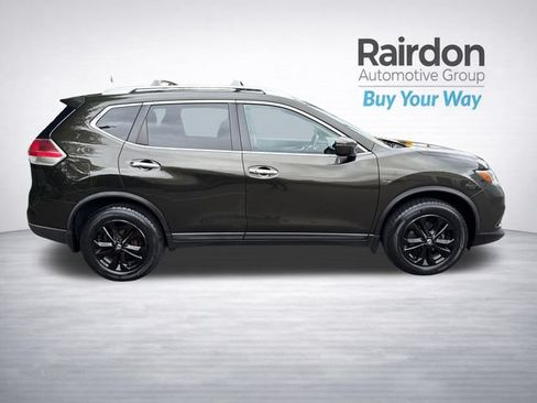 Used 2016 Nissan Rogue SV AWD/4WD image 8