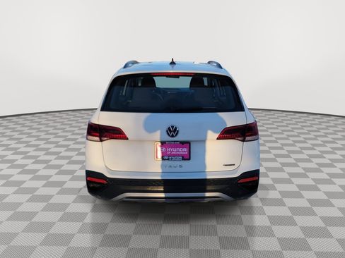 Used 2022 Volkswagen Taos S image 7