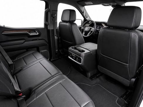 Used 2024 GMC Sierra 1500 Denali w/ Technology Package AWD/4WD image 24