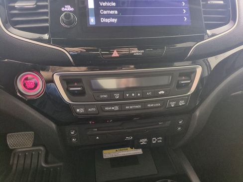 Certified 2021 Honda Pilot Elite image 22