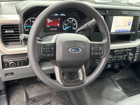 New 2025 Ford F450 XL w/ XL Chrome Package RWD image 14