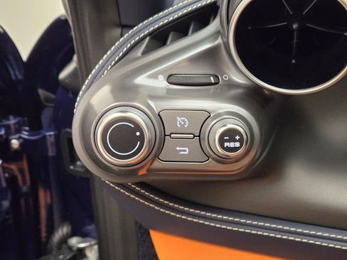 Used 2022 Ferrari F8 Tributo image 41