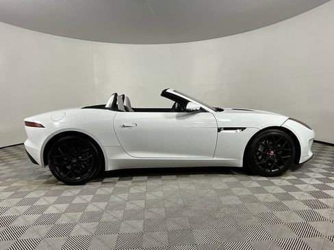 Used 2020 Jaguar F-TYPE Convertible RWD image 8
