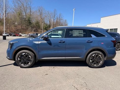 New 2026 Kia Sorento S AWD/4WD image 4