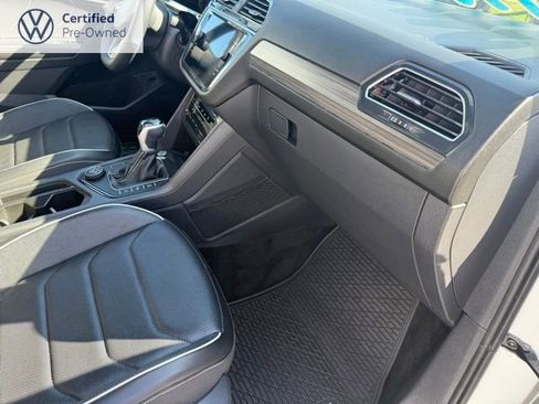 Certified 2023 Volkswagen Tiguan SEL R-Line image 32