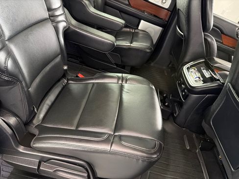 Used 2020 Lincoln Navigator Reserve w/ Luxury Package AWD/4WD image 25