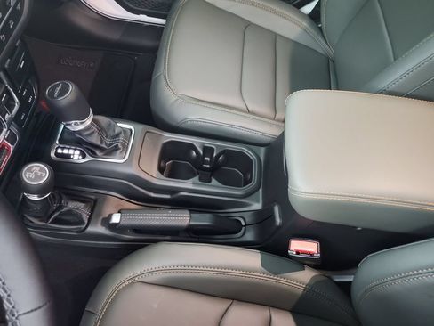New 2026 Jeep Gladiator Mojave AWD/4WD image 22