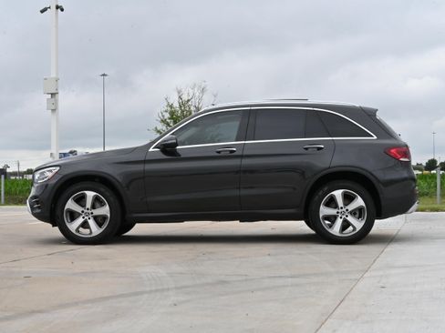 Used 2021 Mercedes-Benz GLC 300 image 6