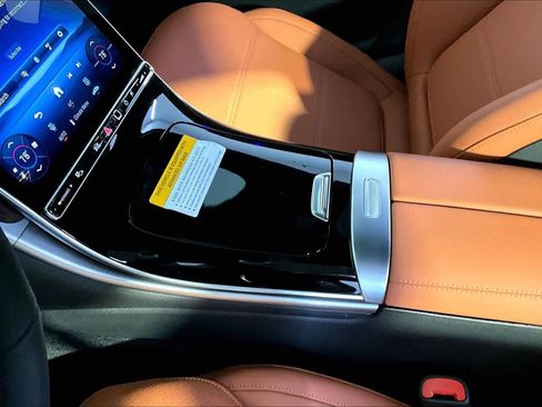New 2026 Mercedes-Benz C 300 4MATIC Sedan image 10