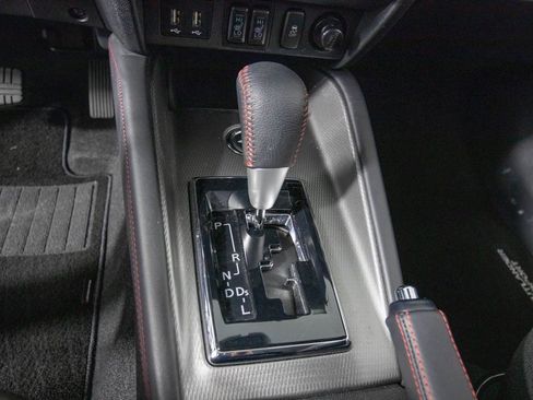 Used 2024 Mitsubishi Outlander Sport LE image 21