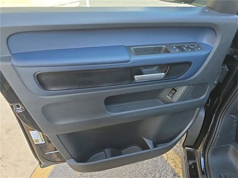 New 2025 Volkswagen ID. Buzz Pro S image 14