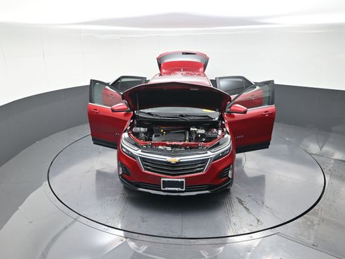 Used 2024 Chevrolet Equinox LT image 13