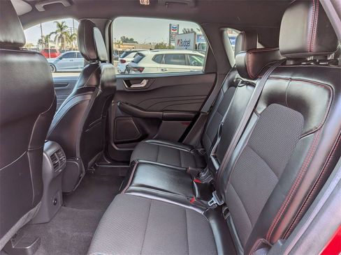 Used 2025 Ford Escape ST-Line image 27