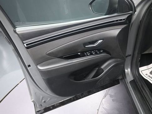 Used 2024 Hyundai Tucson Limited AWD/4WD image 16