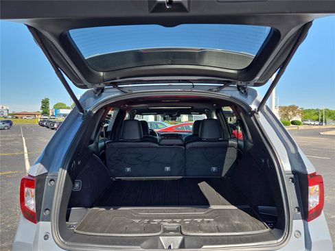 Used 2024 Honda Passport Black Edition image 35