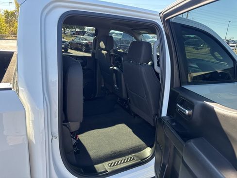 Used 2022 Chevrolet Silverado 1500 Custom image 25