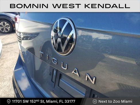Used 2022 Volkswagen Tiguan SE image 10