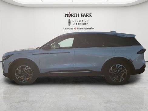 New 2026 Lincoln Nautilus Premier w/ Equipment Group 102A AWD/4WD image 6