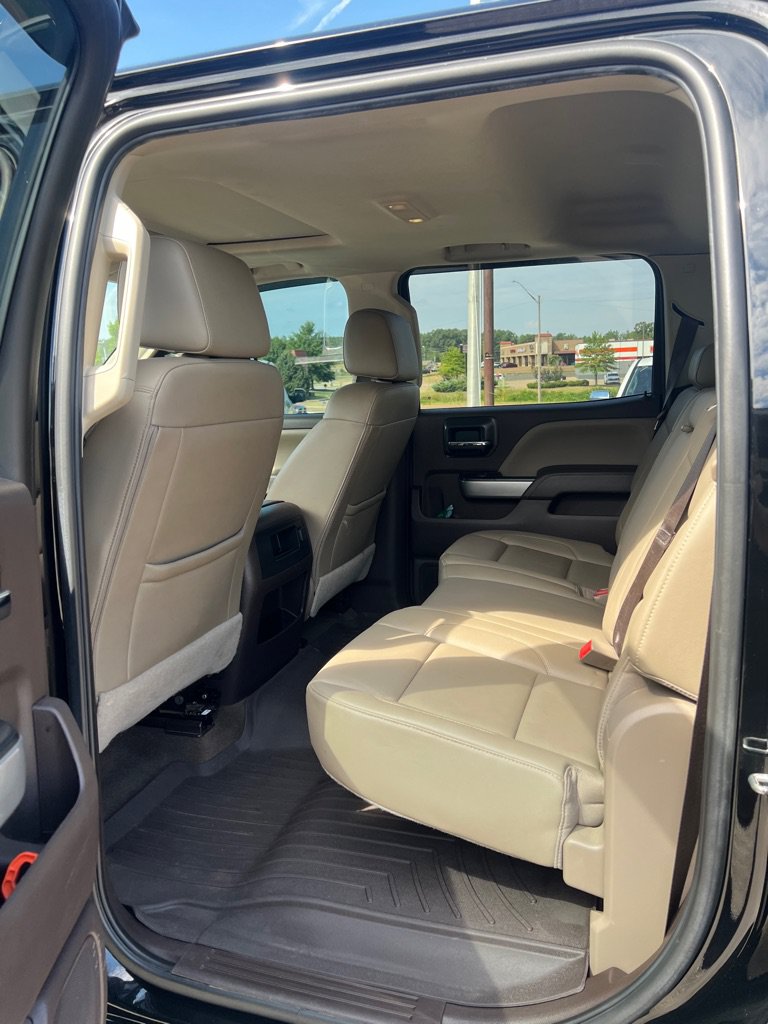 Used 2018 Chevrolet Silverado 2500 LTZ w/ Duramax Plus Package AWD/4WD image 7