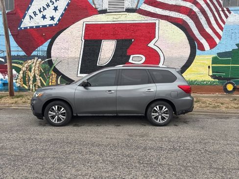 Used 2019 Nissan Pathfinder SL image 3