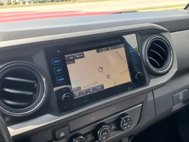Used 2019 Toyota Tacoma TRD Sport AWD/4WD image 26