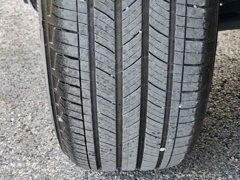 Certified 2022 Chevrolet Equinox LT FWD image 11