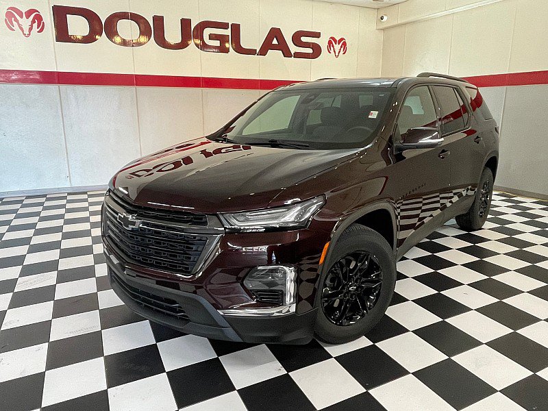 Used 2023 Chevrolet Traverse LT FWD image 1