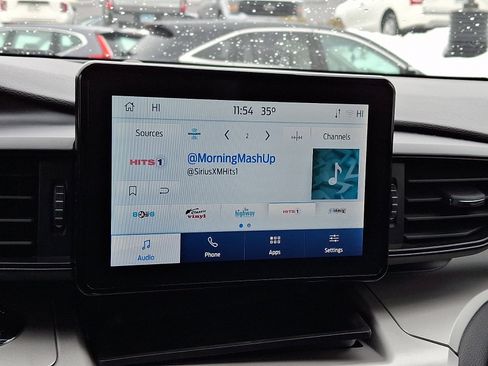 Certified 2022 Ford Explorer XLT w/ Class IV Trailer Tow Package image 23