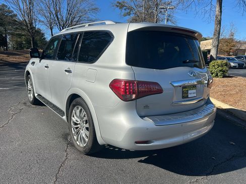 Used 2017 INFINITI QX80 4WD w/ Driver Assistance Package image 3