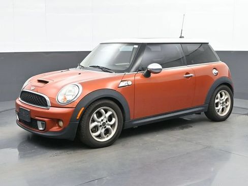 Used 2011 MINI Cooper S FWD image 4