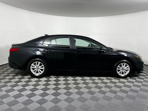 Certified 2025 Toyota Camry LE FWD image 4
