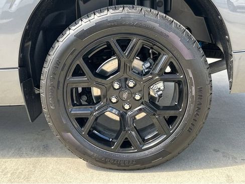 New 2026 Ford Maverick Lobo AWD/4WD image 36