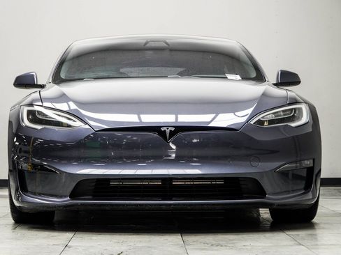 Used 2021 Tesla Model S Plaid image 7