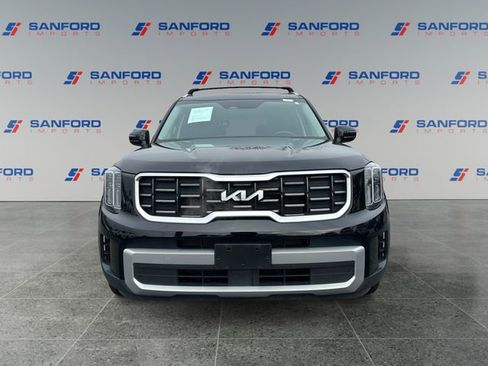 Used 2023 Kia Telluride S image 8