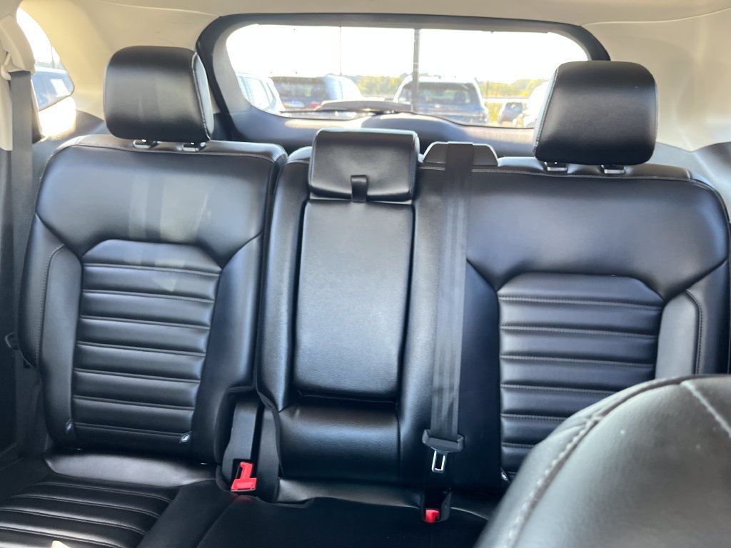 Used 2024 Ford Edge SEL AWD/4WD image 13