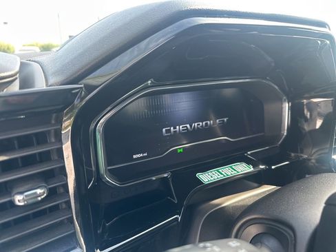 Used 2025 Chevrolet Silverado 2500 LT w/ Convenience Package AWD/4WD image 13