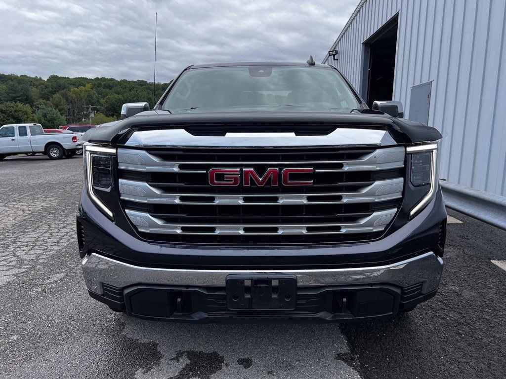 Used 2022 GMC Sierra 1500 SLE AWD/4WD image 4