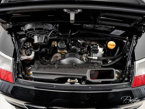 Used 2004 Porsche 911 GT3 RWD image 12