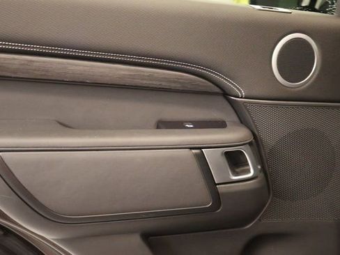 Used 2021 Land Rover Discovery S R-Dynamic image 25