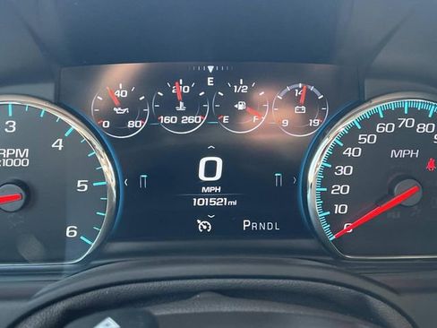 Used 2018 Chevrolet Tahoe Premier AWD/4WD image 25