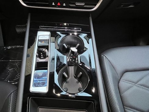 New 2026 Volkswagen Atlas Cross Sport SE image 12