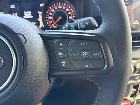 Used 2026 Jeep Wrangler Unlimited Sport AWD/4WD image 17