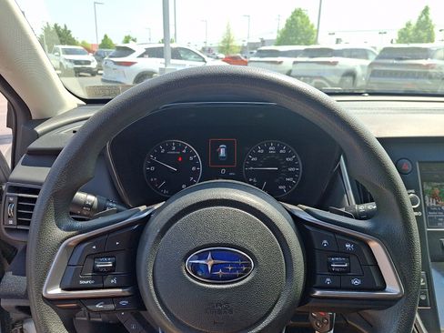 Used 2022 Subaru Outback AWD/4WD image 19