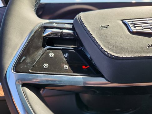 New 2025 Cadillac Escalade IQ Luxury 2 image 31