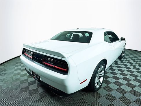 Used 2022 Dodge Challenger R/T image 7