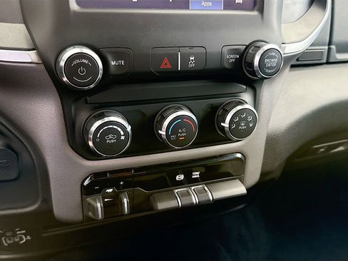 Used 2024 RAM 3500 Big Horn AWD/4WD image 18