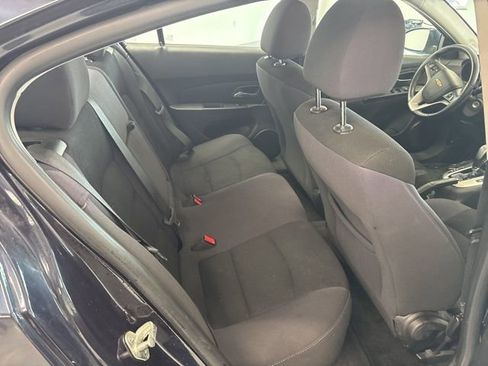 Used 2014 Chevrolet Cruze LT image 21